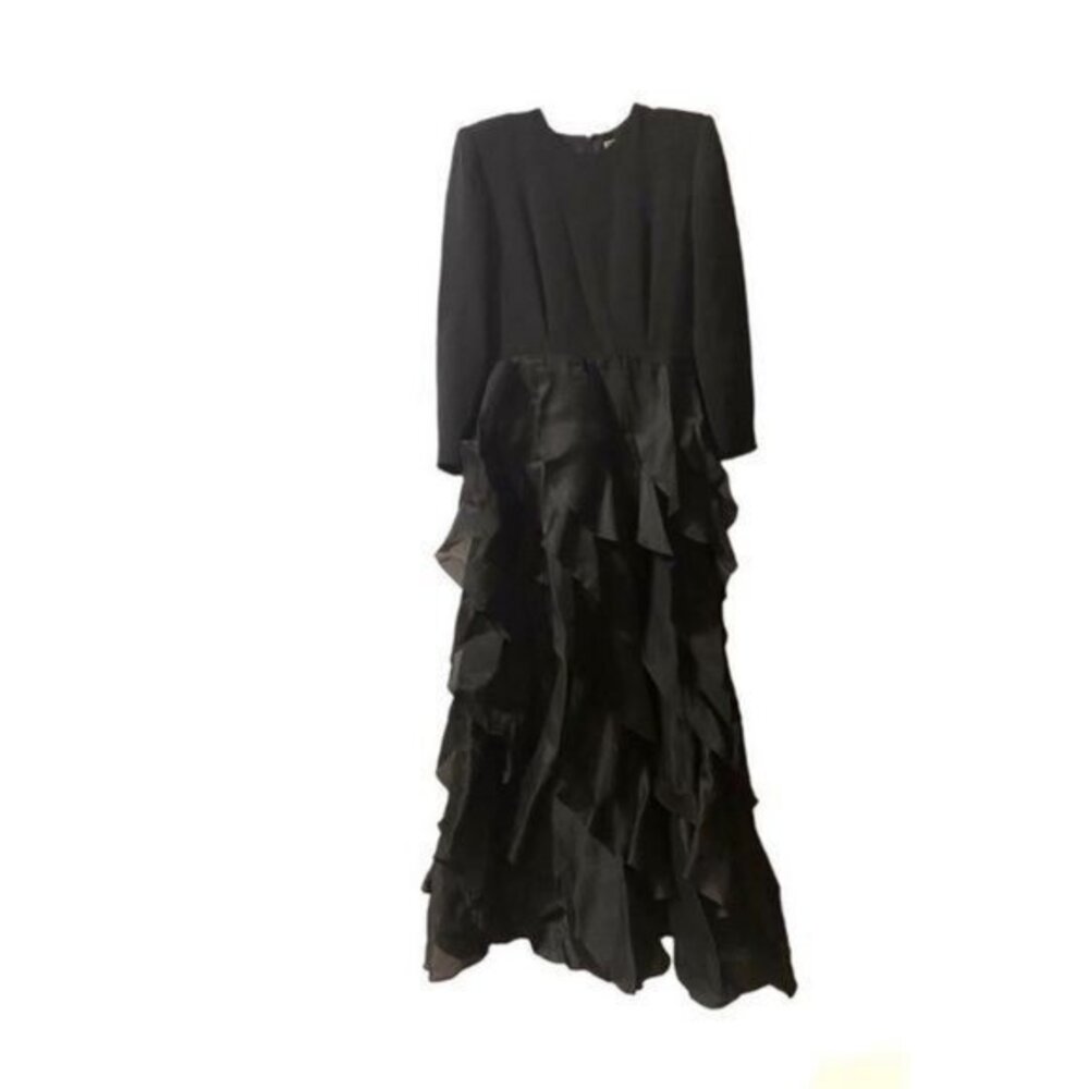 Caroline Herrera Ruffle Tiered Formal Maxi Dress